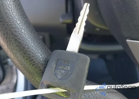 2011 Nissan Versa 1.8S z USA, uszkodzony, nr VIN 3N1BC1AP7BL496828